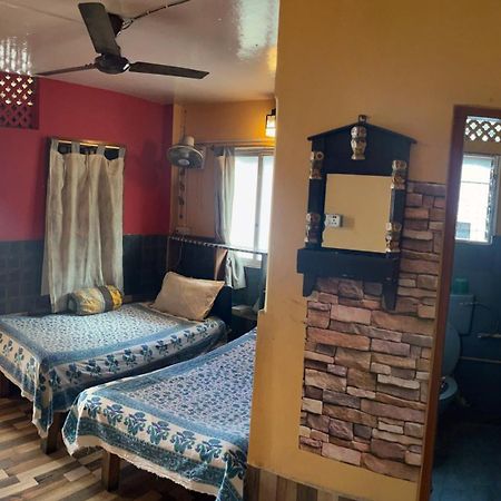 Calcutta Backpackers Homestay -Only For Backpackers & Travellers Екстер'єр фото