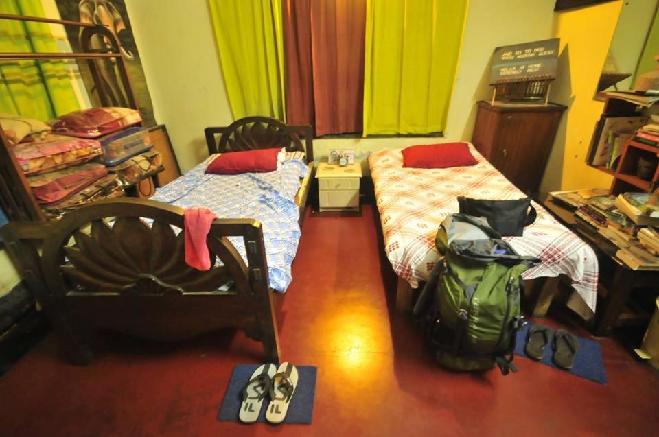 Calcutta Backpackers Homestay -Only For Backpackers & Travellers Екстер'єр фото