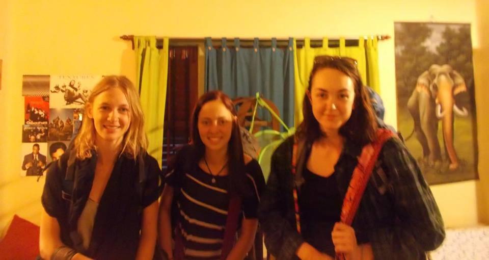 Calcutta Backpackers Homestay -Only For Backpackers & Travellers Екстер'єр фото
