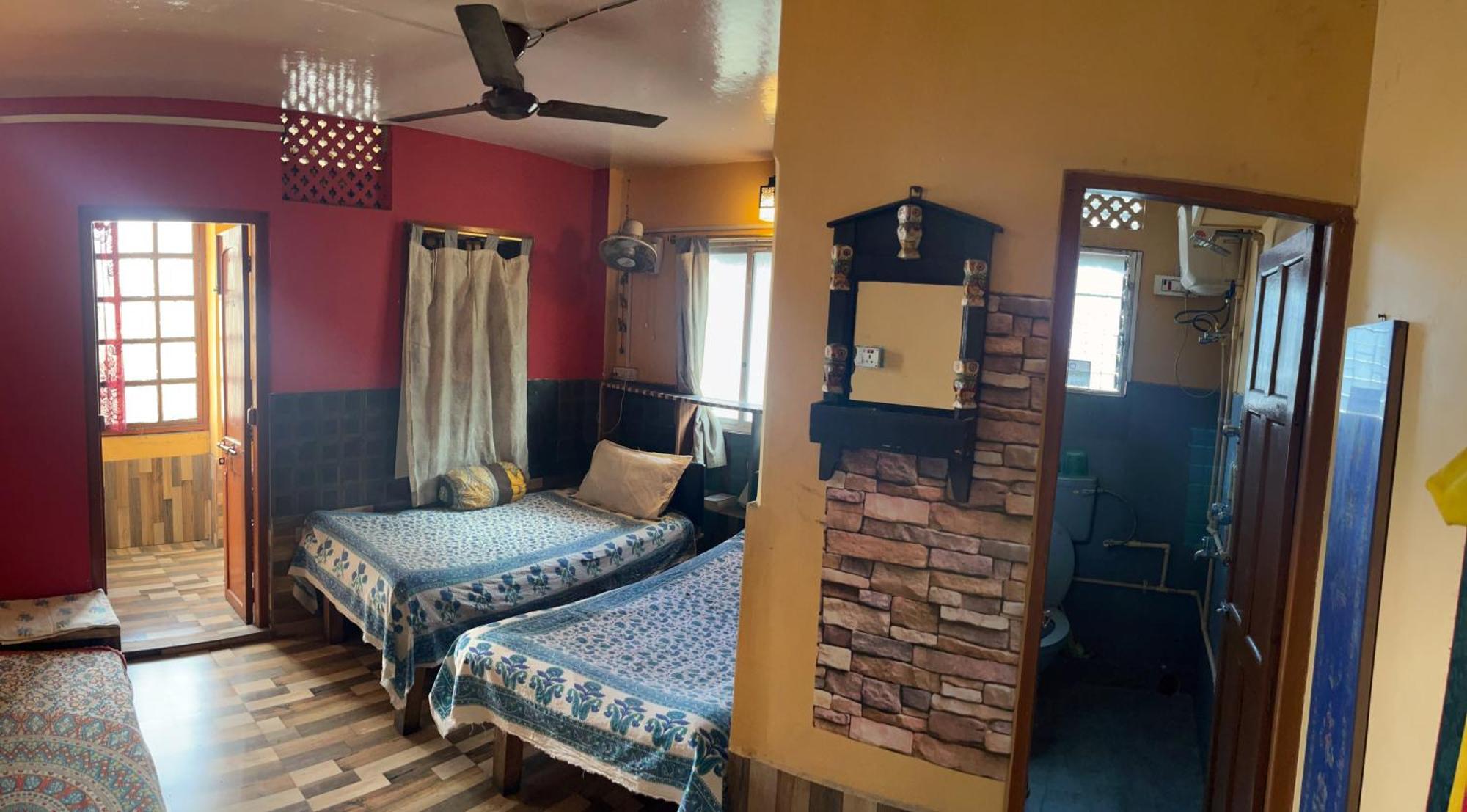 Calcutta Backpackers Homestay -Only For Backpackers & Travellers Екстер'єр фото
