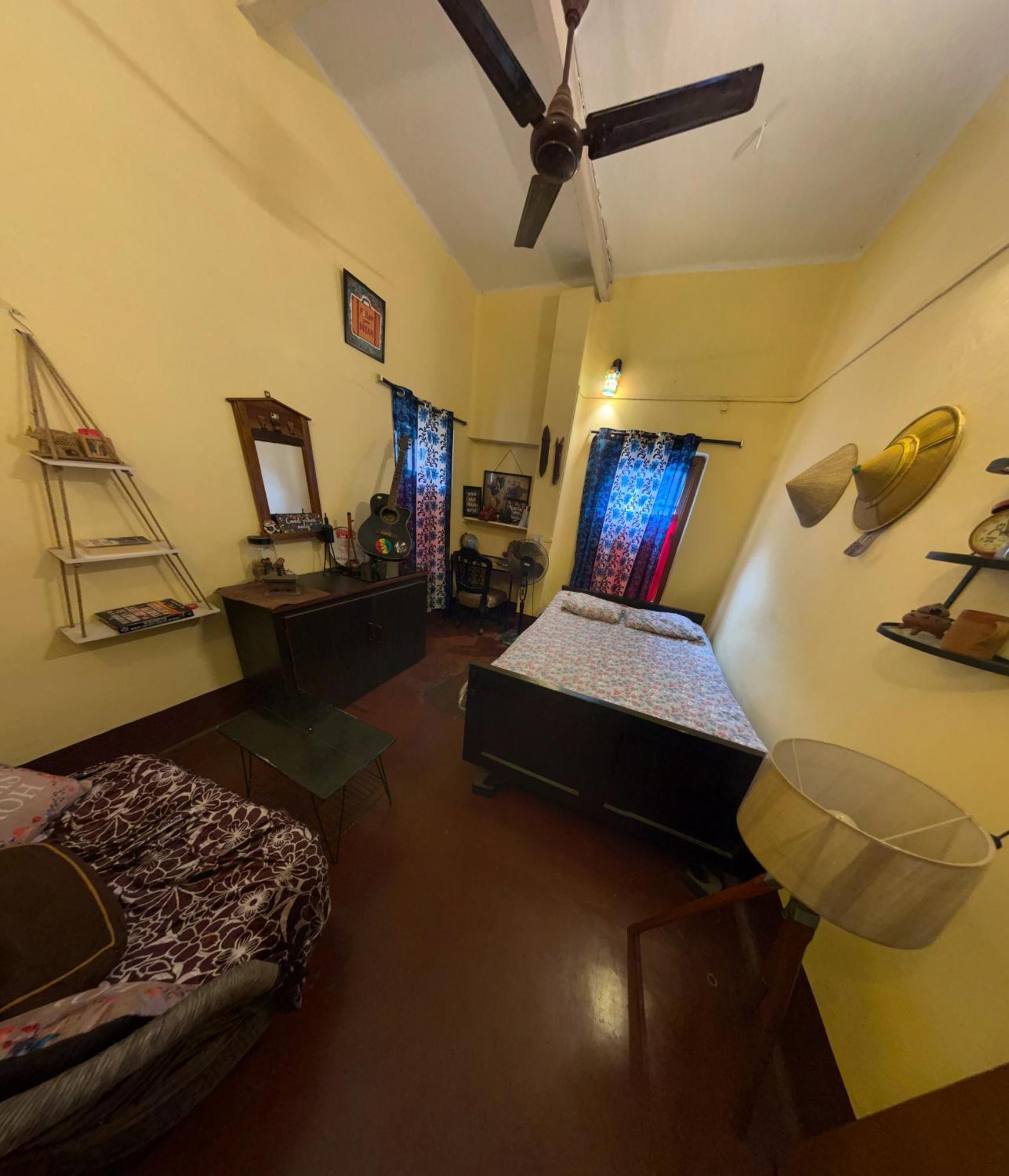 Calcutta Backpackers Homestay -Only For Backpackers & Travellers Екстер'єр фото